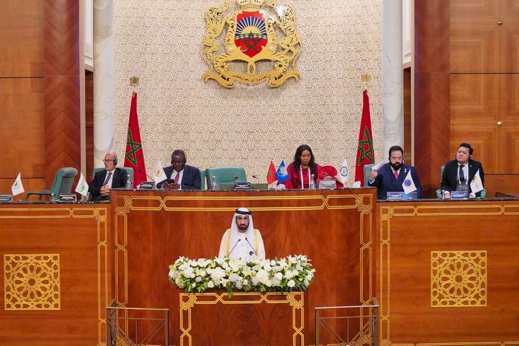 رئيس البرلمان العربي يؤكد أهمية توظيف الذكاء الاصطناعي في دعم مسار التحول إلى الاقتصاد الرقمي