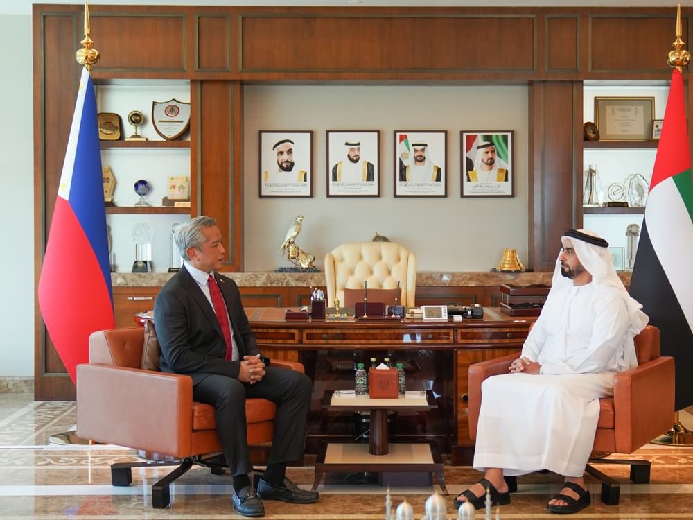 سيف بن زايد يلتقي وزير الداخلية الفلبيني 1 سيف بن زايد يلتقي وزير الداخلية الفلبيني