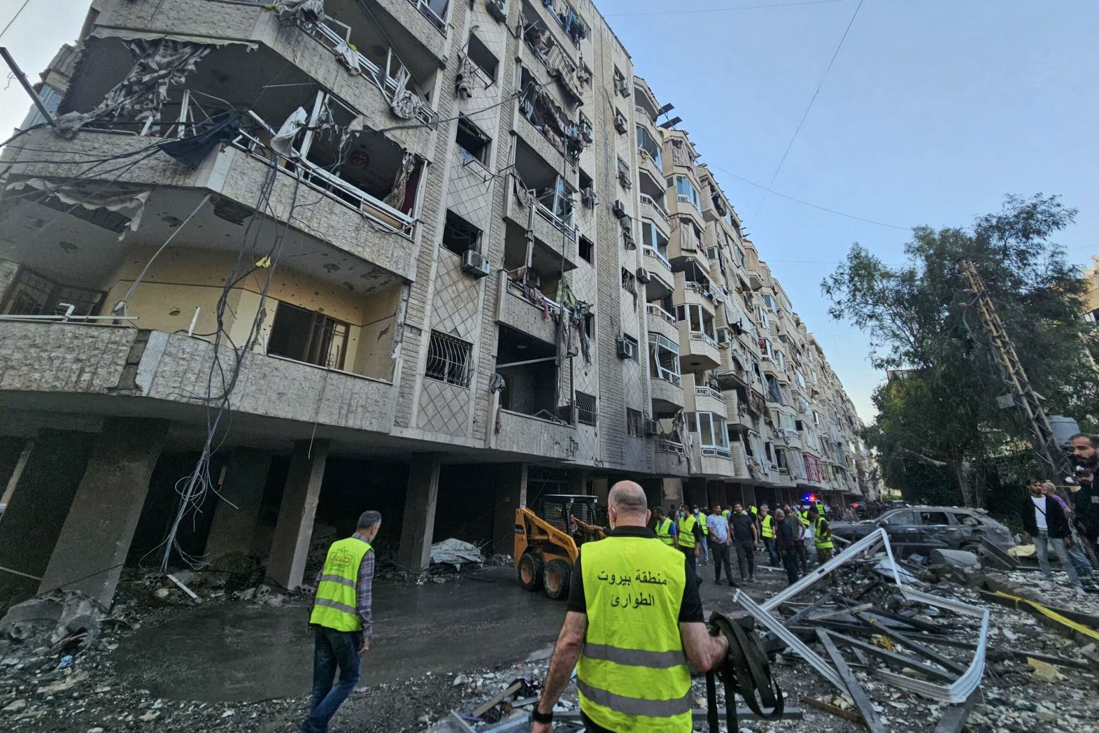 لبنان يستنكر الغارة الإسرائيلية على الضاحية الجنوبية .. ويطالب الضامنين بتحمل مسؤولياتهم 1 لبنان يستنكر الغارة الإسرائيلية على الضاحية الجنوبية .. ويطالب الضامنين بتحمل مسؤولياتهم