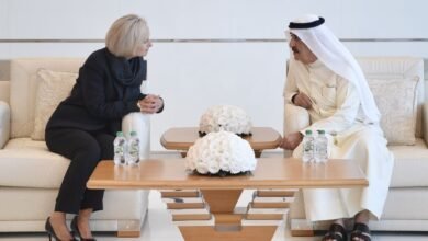 حاكم أم القيوين يتقبل التعازي من سفيرة الولايات المتحدة الامريكية لدى الدولة في وفاة الشيخة حصة بنت حميد بن عبدالرحمن الشامسي