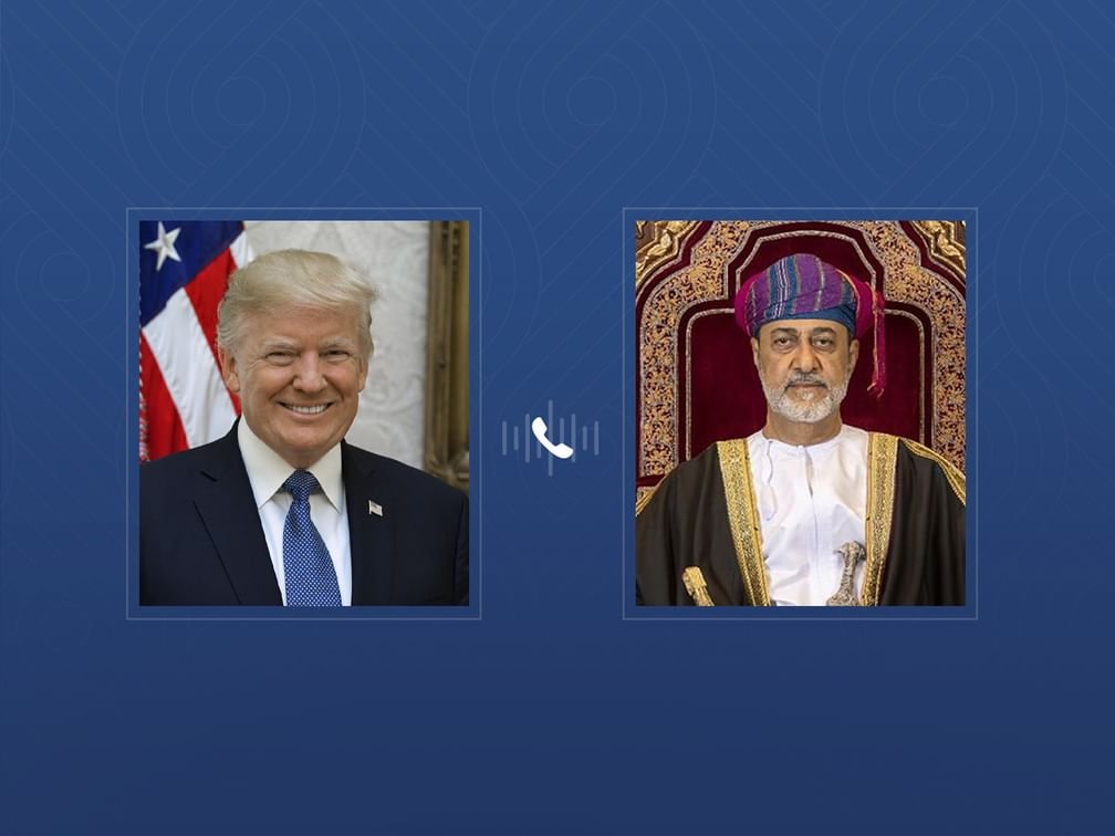سلطان عمان والرئيس الأمريكي يبحثان هاتفيا سبل دعم المفاوضات الأمريكية الإيرانية
