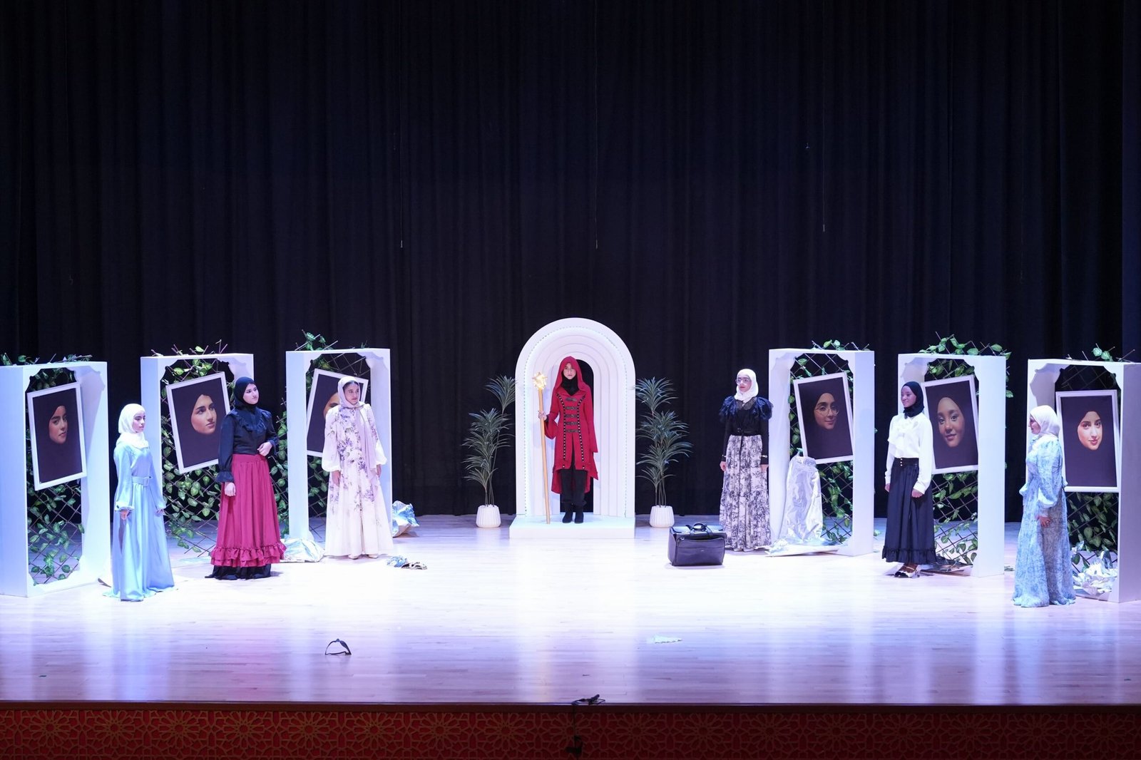 عروض متميزة لمدارس الشارقة في المرحلة التمهيدية لمهرجان المسرح المدرسي 1 عروض متميزة لمدارس الشارقة في المرحلة التمهيدية لمهرجان المسرح المدرسي