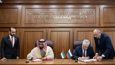 سيف بن زايد يلتقي وزير الداخلية الروسي في موسكو ويشهدان توقيع مذكرة تفاهم وإطلاق الحوار الشرطي الإستراتيجي بين البلدين