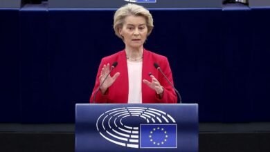 رئيسة المفوضية الأوروبية : معا سندافع دائما عن أوروبا بمواجهة التعريفات الجمركية الأمريكية