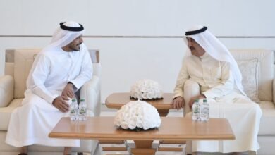 حاكم أم القيوين يتقبل تعازي سلطان بن طحنون وأحمد بن طحنون بوفاة الشيخة حصة بنت حميد بن عبدالرحمن الشامسي