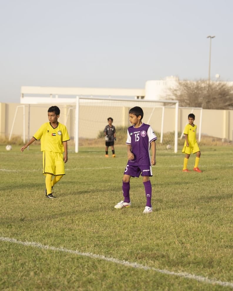انطلاقة قوية لبطولة ناشئي كرة القدم في الشارقة