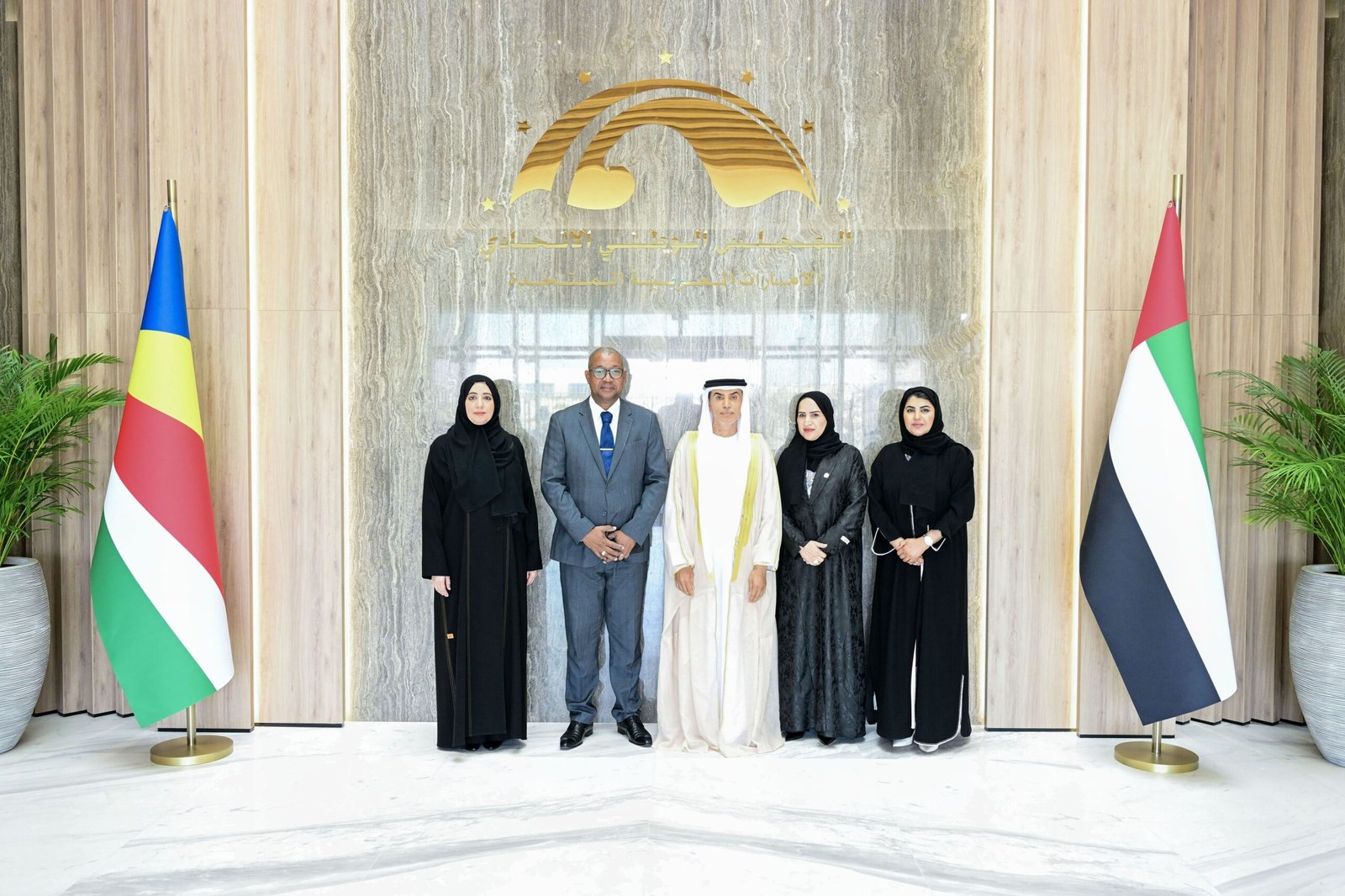لجنة الصداقة البرلمانية الإماراتية الأفريقية تبحث التعاون البرلماني مع برلمان سيشل