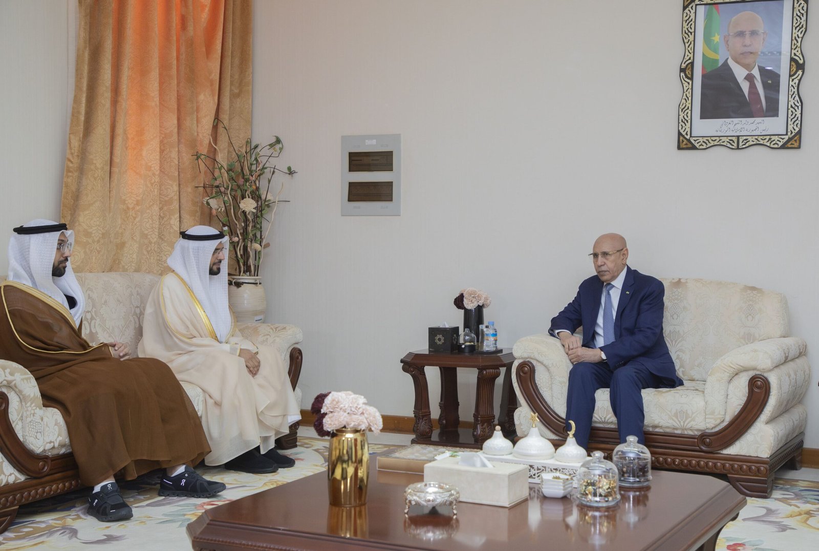 الرئيس الموريتاني يستقبل رئيس “الهيئة العامة للشؤون الإسلامية”