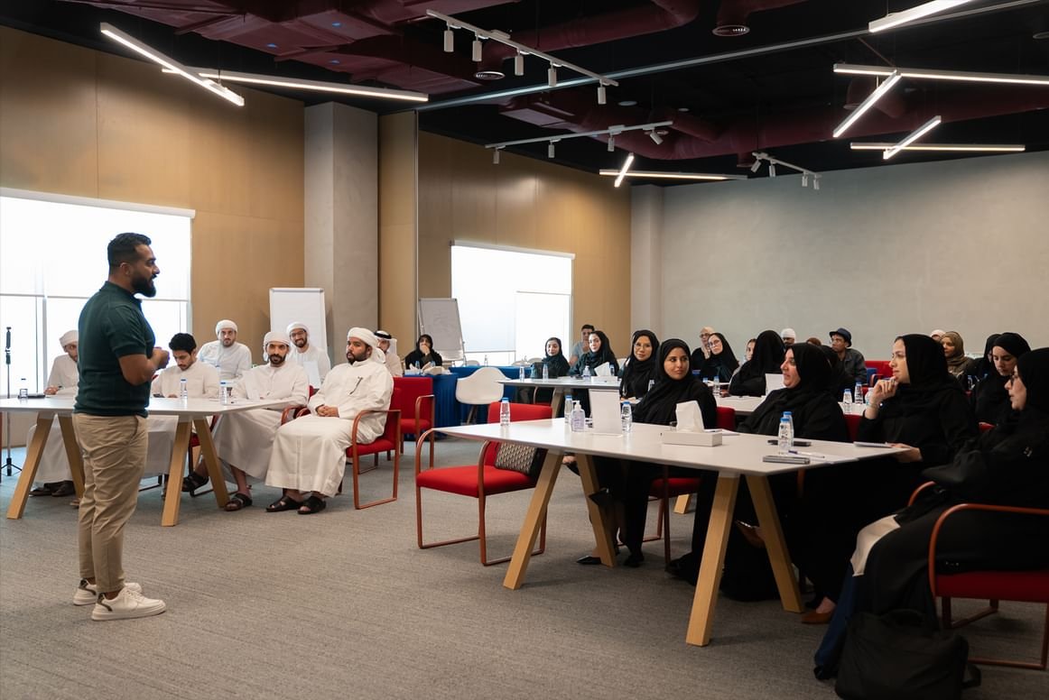 "رواد الشارقة" يؤهل 1414 مواطنا من رواد الأعمال عام 2024