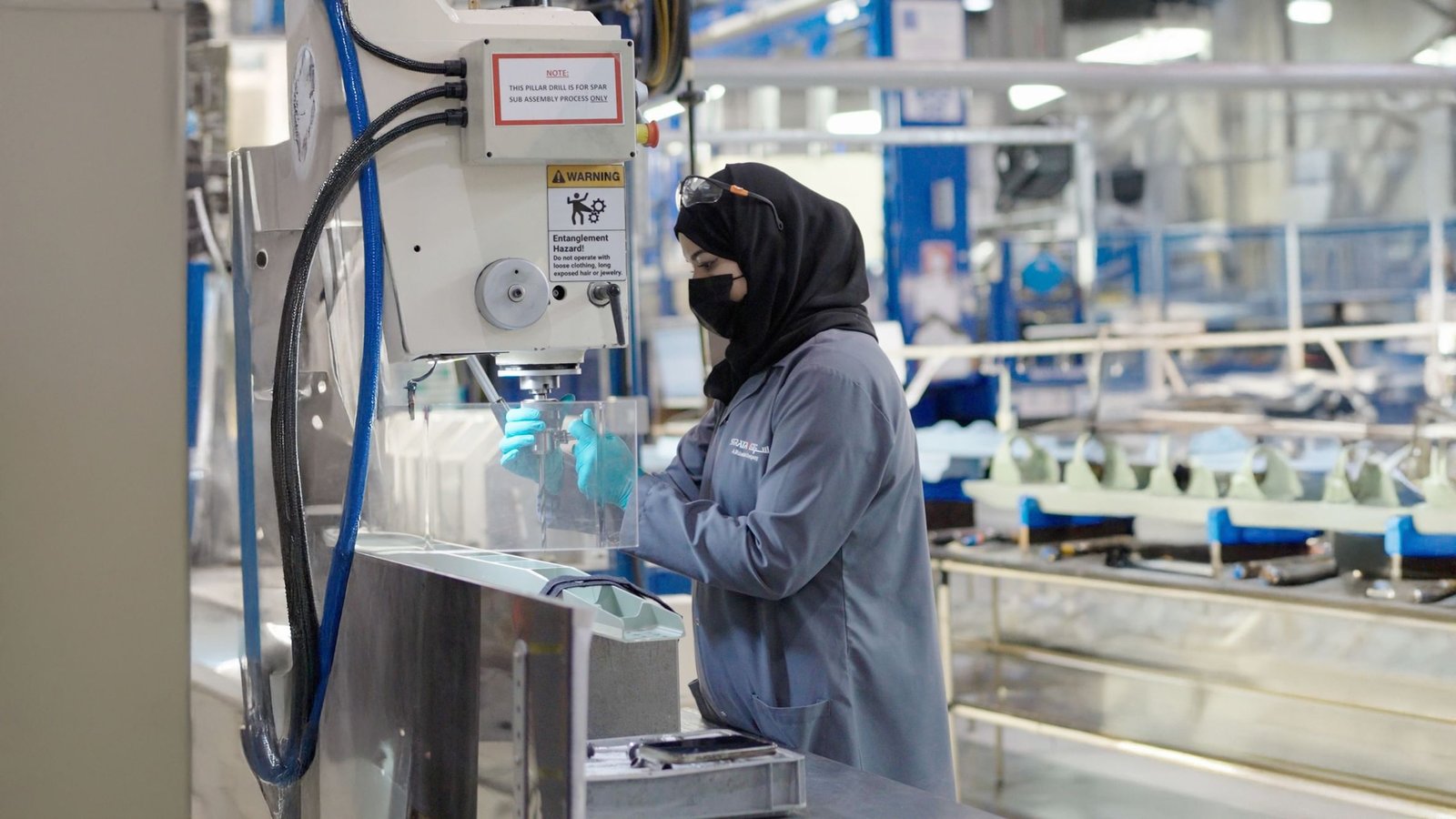 "ستراتا" تبدأ تصنيع مكونات الحافة الخلفية لطائرات بيلاتوس "بي سي–12"