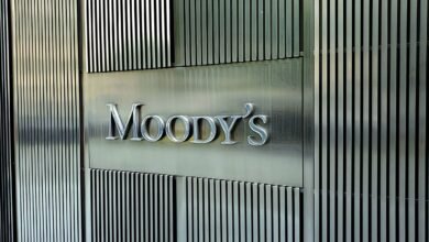 شركة "موديز" تخفض التصنيف الائتماني للولايات المتحدة