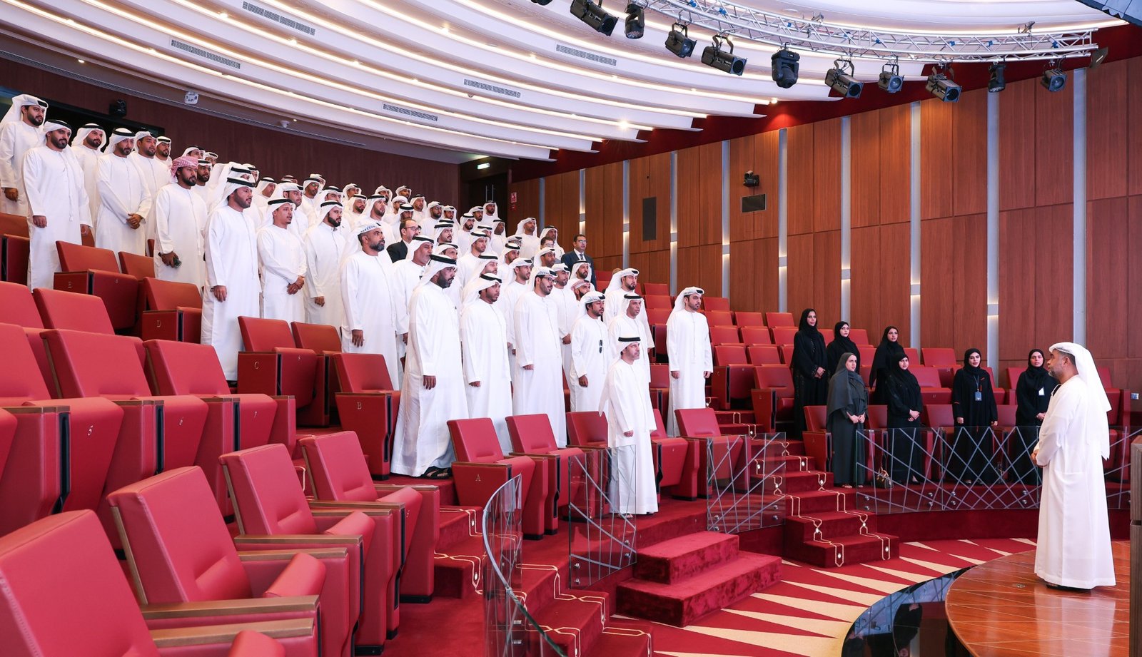 78 مأمور ضبط قضائي يؤدون اليمين القانونية أمام النائب العام لإمارة أبوظبي 1 مأمور ضبط قضائي