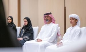 عمّار بن حميد يلتقي الطلبة الإماراتيين في الصين