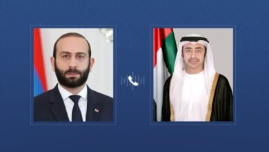 عبدالله بن زايد ووزير خارجية أرمينيا يبحثان هاتفيًّا تعزيز العلاقات الثنائية