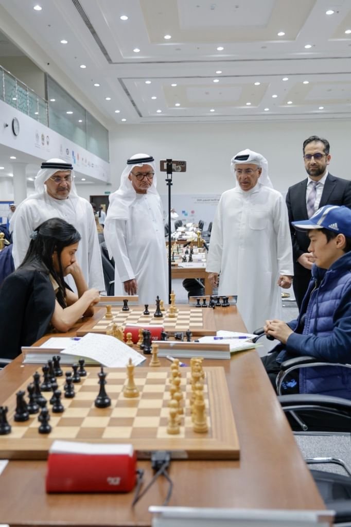 سالم عبدالرحمن يتقدم لوصافة "الشارقة لأساتذة الشطرنج"