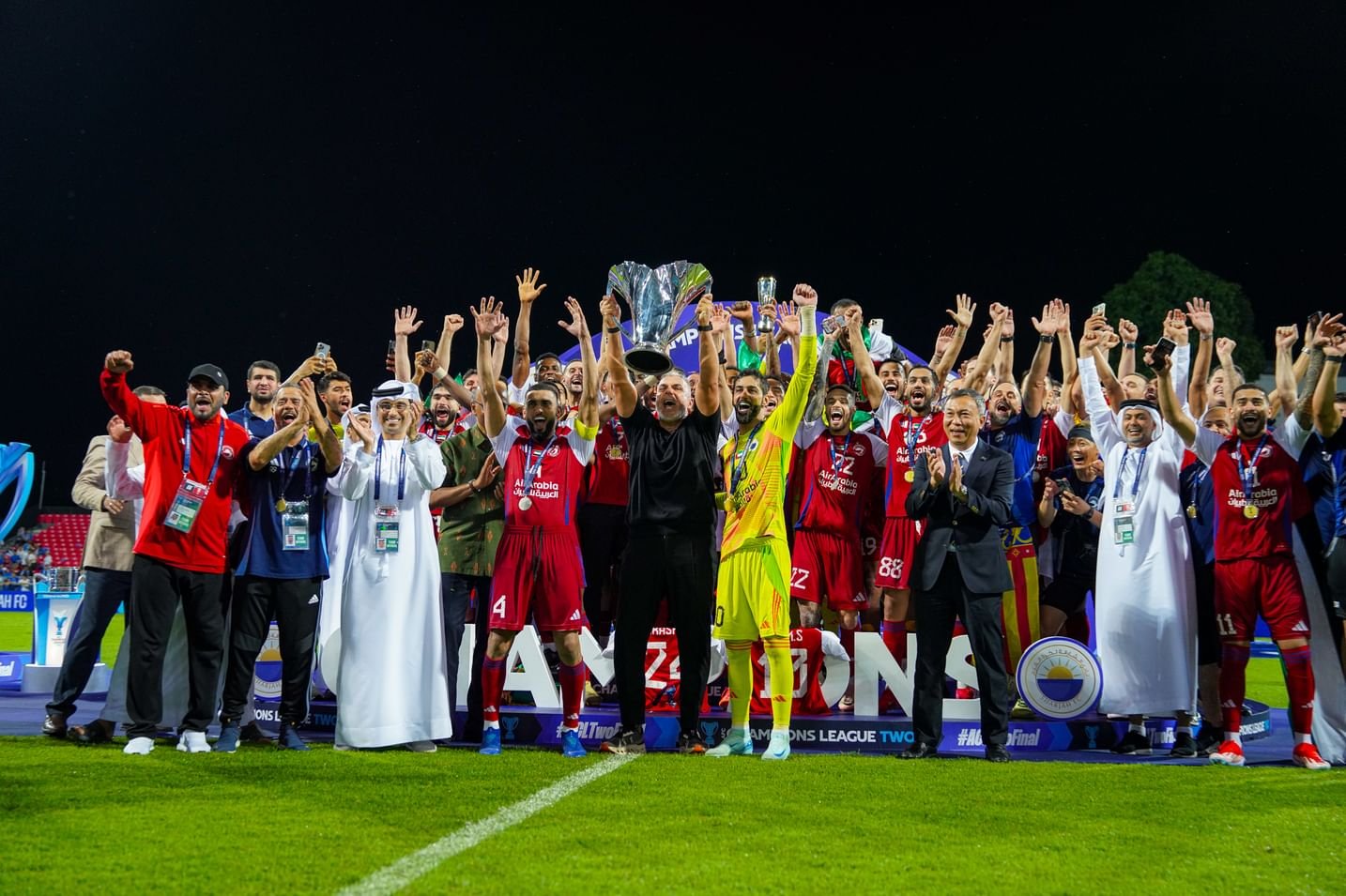 نادي الشارقة: اللقب القاري لحظة فخر للرياضة الإماراتية