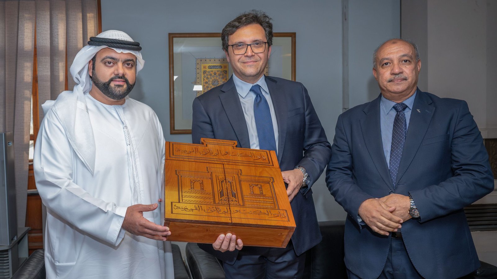 محمد الشرقي يلتقي وزير الثقافة المصري