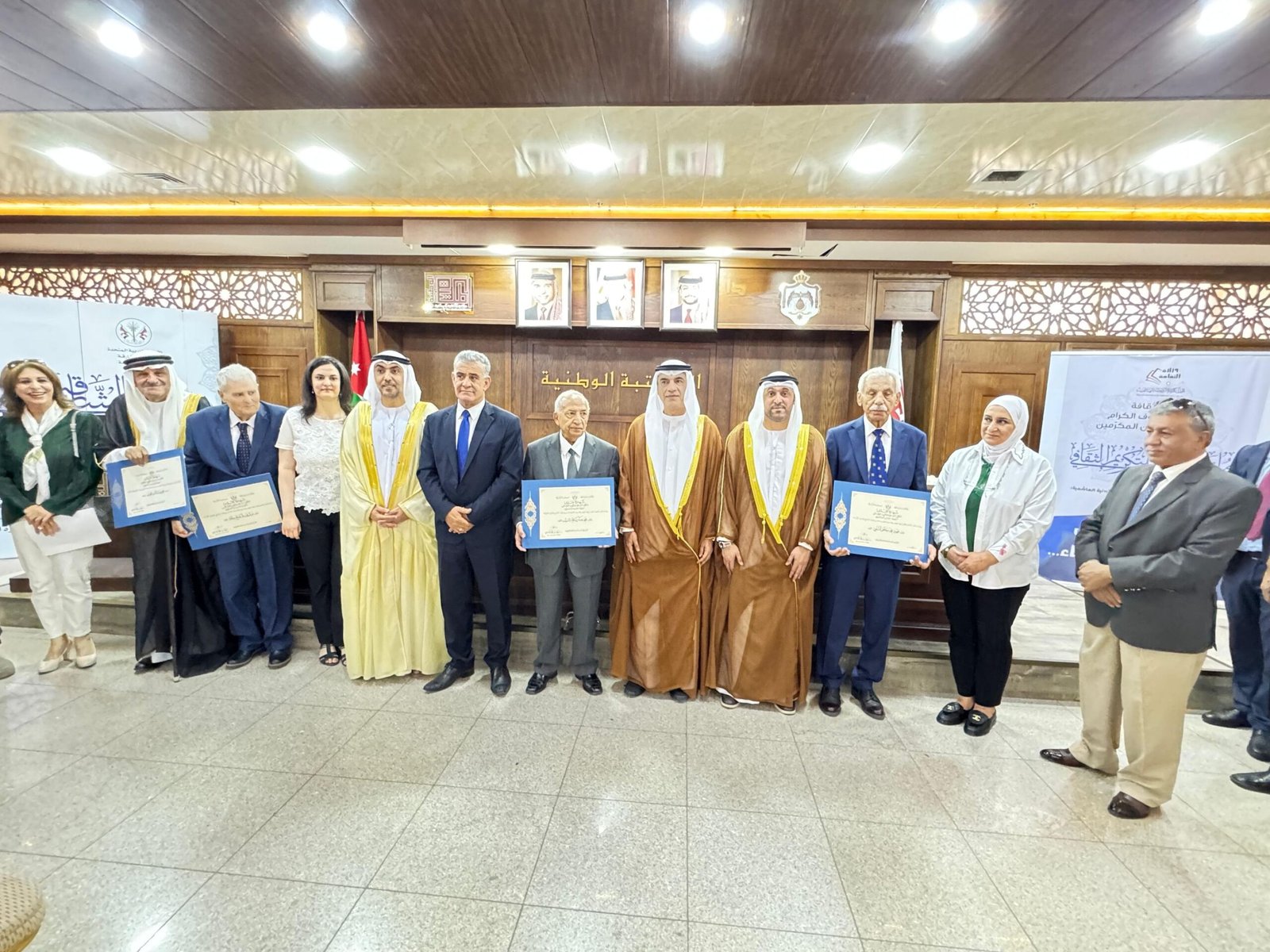 الشارقة تكرّم 4 أدباء أردنيين في عمّان