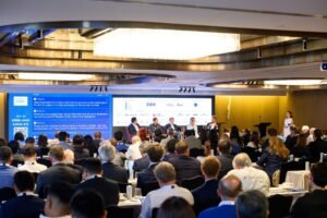 دبي تستعرض مقوماتها المتنوعة كوجهة رائدة لليخوت في قمة آسيا والمحيط الهادئ لليخوت الفاخرة 2025