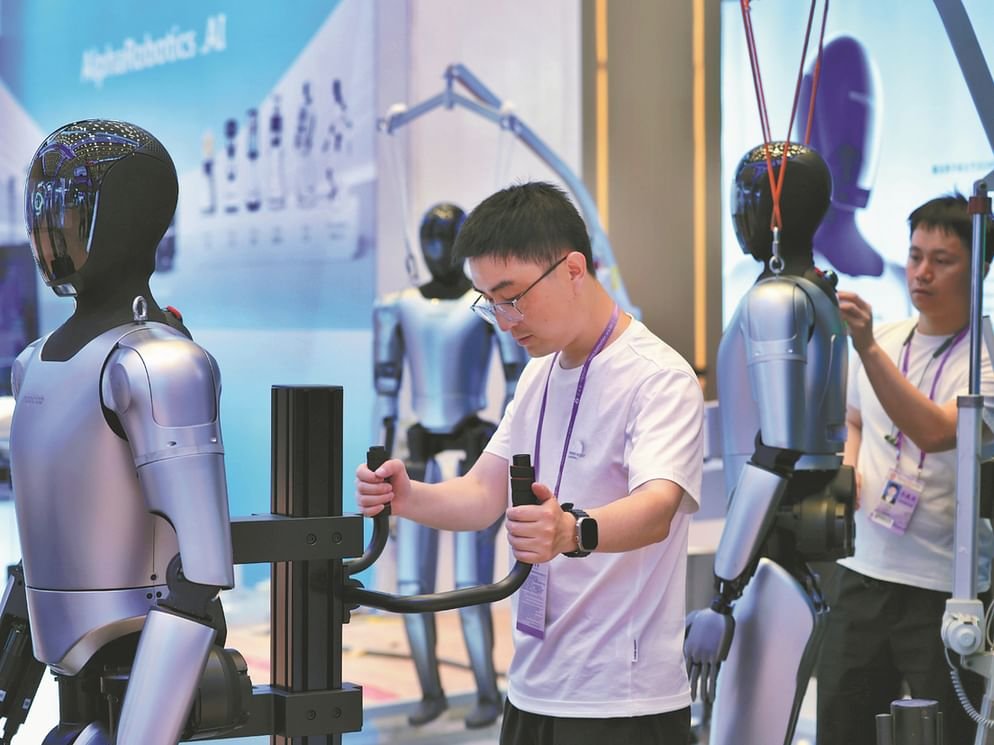 الصين تتصدر الإنتاج العالمي للروبوتات البشرية بحصة تتجاوز 50% في 2025 1 الصين تتصدر الإنتاج العالمي للروبوتات البشرية بحصة تتجاوز 50% في 2025