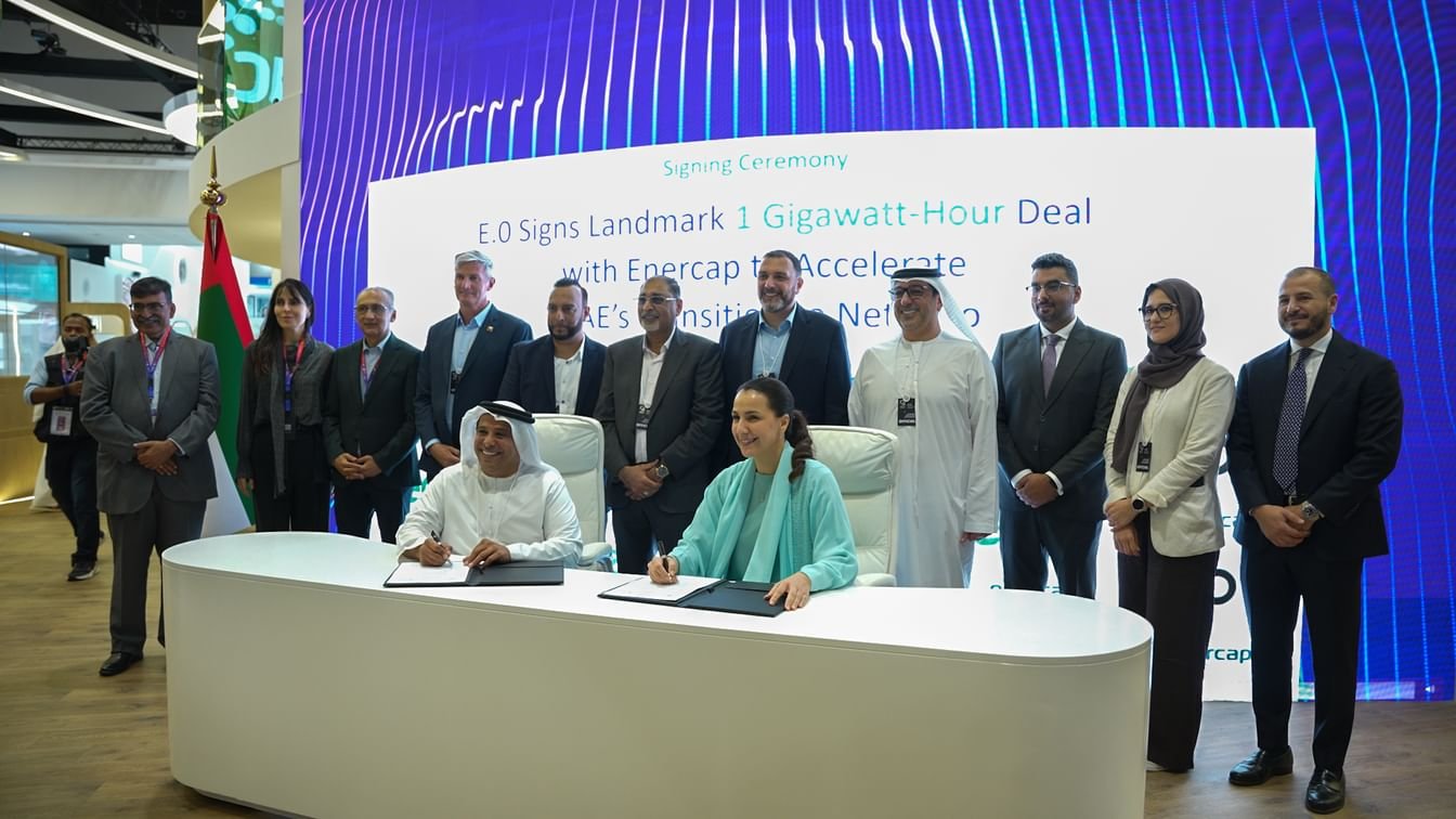 "إي بوينت زيرو" توقّع صفقة مع "إينر كاب" لشراء نظام تخزين بسعة 1 جيجاواط / ساعة