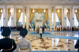 جرت لسموّه مراسم استقبال رسمية.. ولي عهد أبوظبي يصل القصر الرئاسي في العاصمة الكازاخستانية أستانا