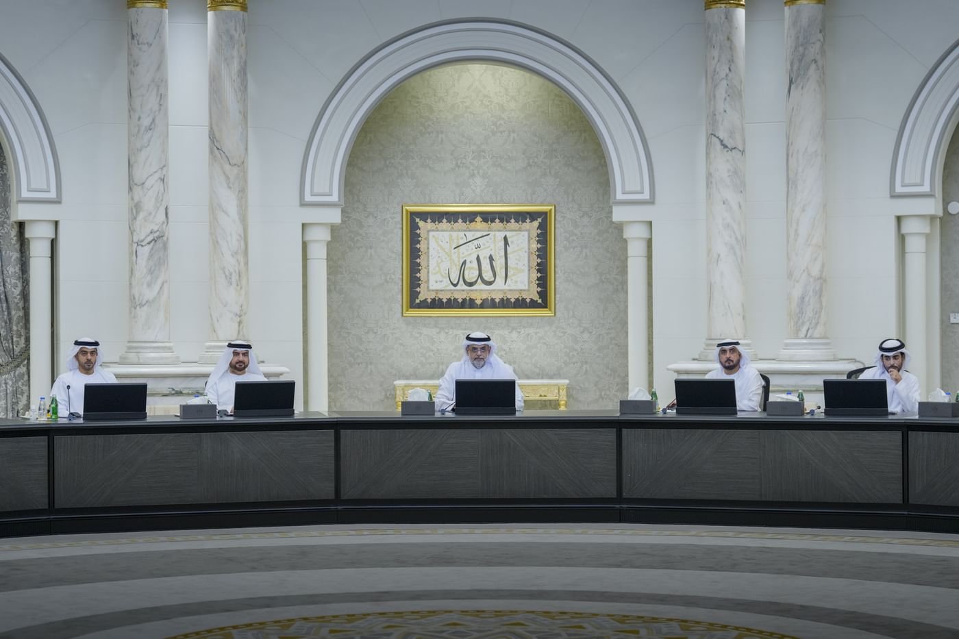 ولي عهد الشارقة يترأس اجتماع المجلس التنفيذي