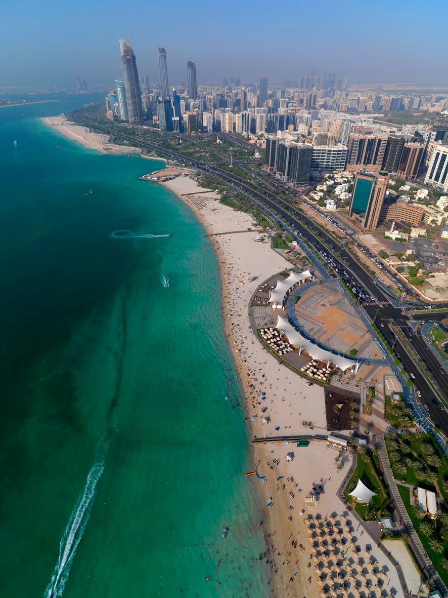 دائرة البلديات والنقل متمثلة ببلدية مدينة أبوظبي تنفذ حملة توعوية للحفاظ على جمال شواطئ أبوظبي وتعزيز استدامتها 1 دائرة البلديات والنقل متمثلة ببلدية مدينة أبوظبي