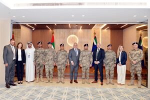 قائد عام شرطة أبوظبي يلتقي المفوض العام للشرطة الملكية الكندية