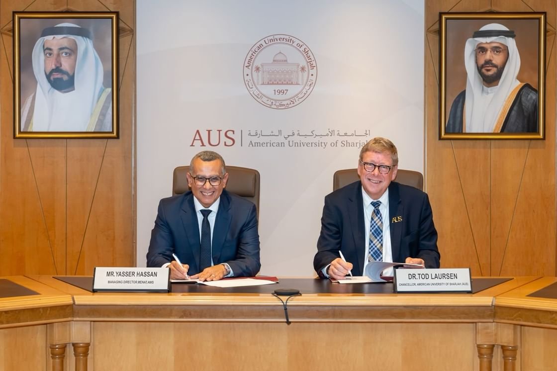 اتفاقية بين "أميركية الشارقة" و"أمازون ويب سيرفيسيس"