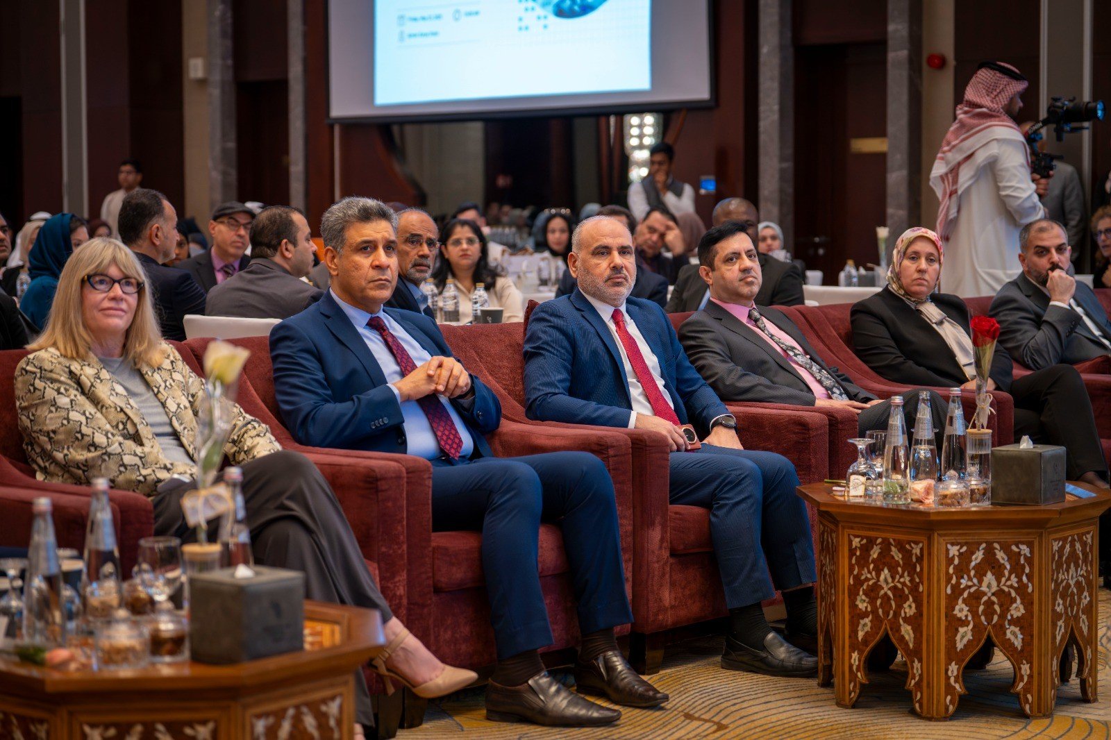 جامعة عجمان تنظّم يوم البحث العلمي في نسخته الثامنة لتعزيز الابتكار ودعم التنمية الوطنية 1 جامعة عجمان