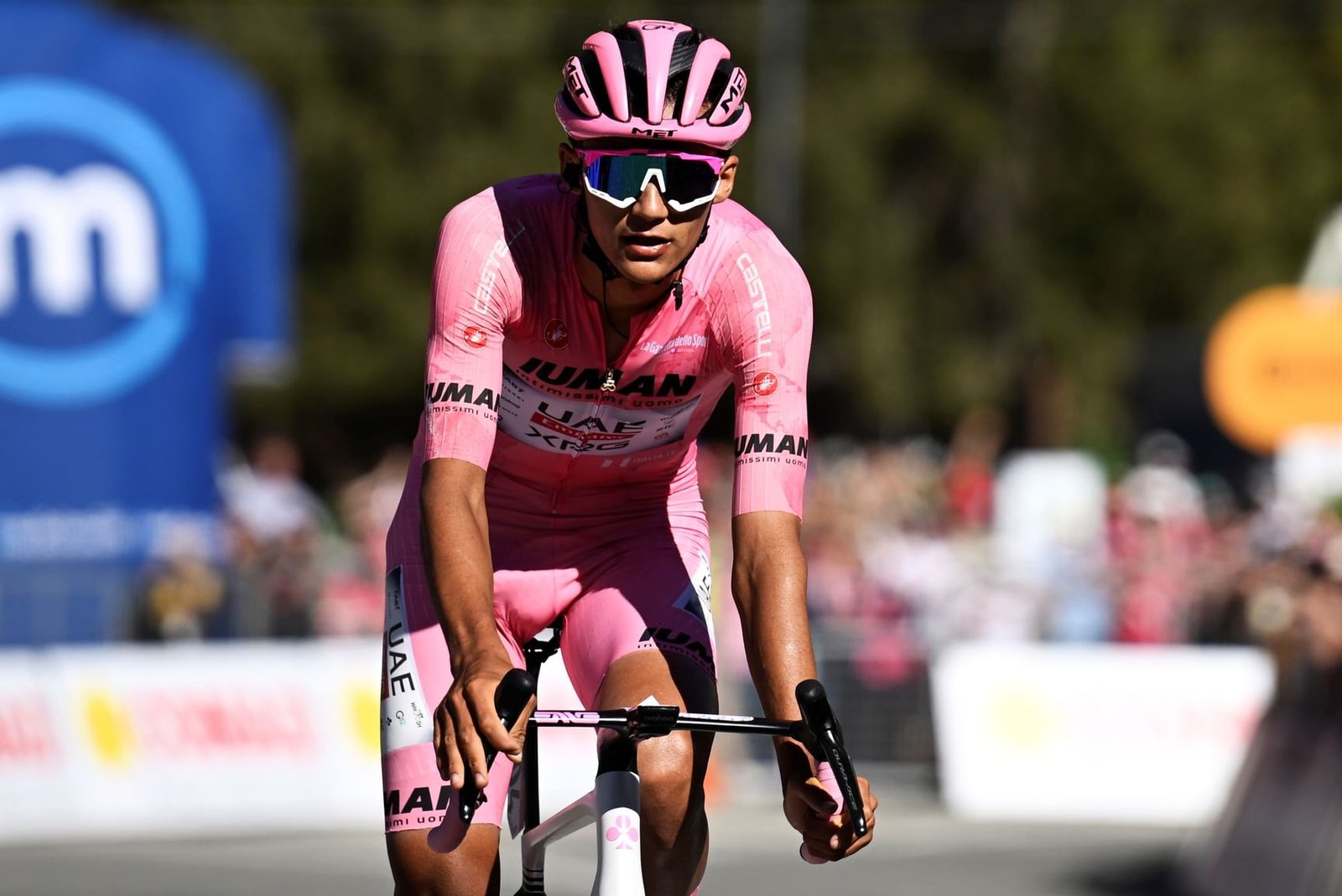 "الإمارات للدراجات" يعزز صدارته لـ”جيرو إيطاليا” ويقترب من التتويج