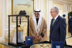 ولي عهد أبوظبي والرئيس الكازاخستاني يبحثان سُبل تعزيز العلاقات الثنائية ويشهدان تبادل اتفاقيات تعاون مشترك ومذكرات تفاهم بين البلدين