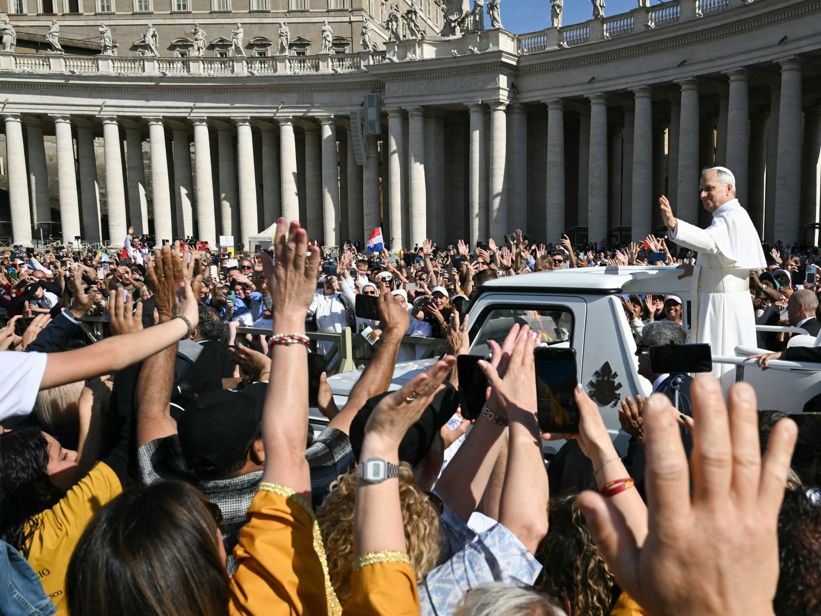 تنصيب بابا الفاتيكان ليو الرابع عشر رسميا اليوم