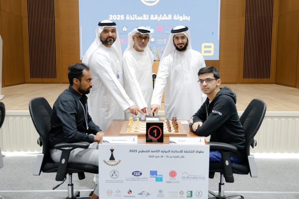 سالم عبدالرحمن يحقق الفوز الأول في "الشارقة لأساتذة الشطرنج"