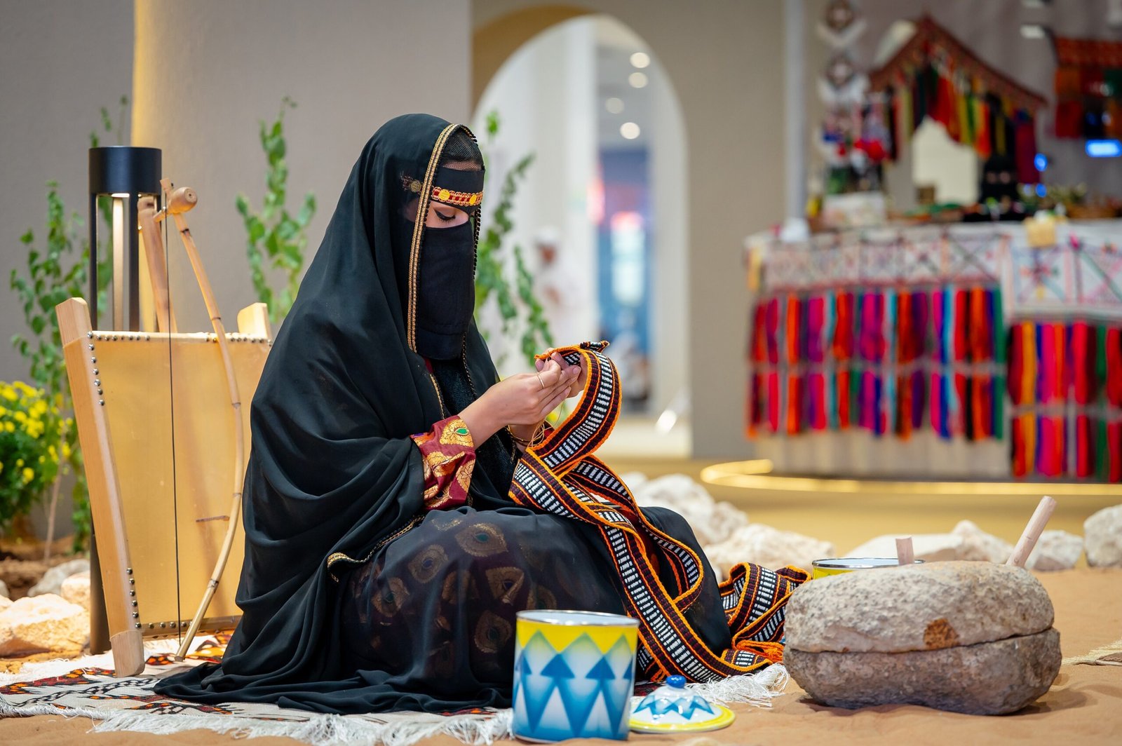 "اصنع في الإمارات" يستضيف أول معرض للحرف اليدوية ليُبرز ثراء التراث الإماراتي