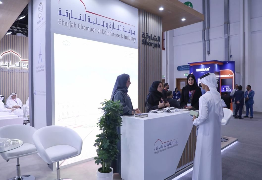 غرفة الشارقة تستعرض الصناعات المتقدمة في الإمارة خلال معرض "اصنع في الإمارات" 1 غرفة الشارقة تستعرض الصناعات المتقدمة في الإمارة خلال معرض "اصنع في الإمارات"