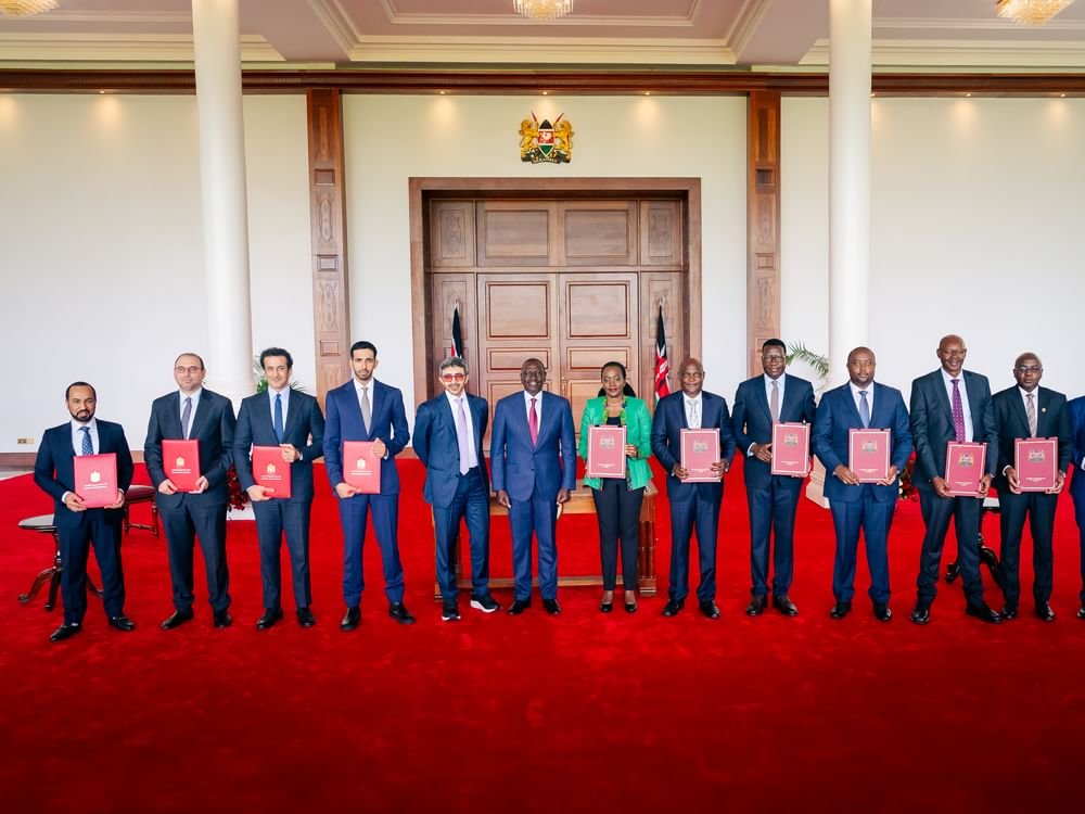 رئيس كينيا يستقبل عبدالله بن زايد ويشهدان التوقيع على 7 مذكرات تفاهم واتفاقيات بين البلدين