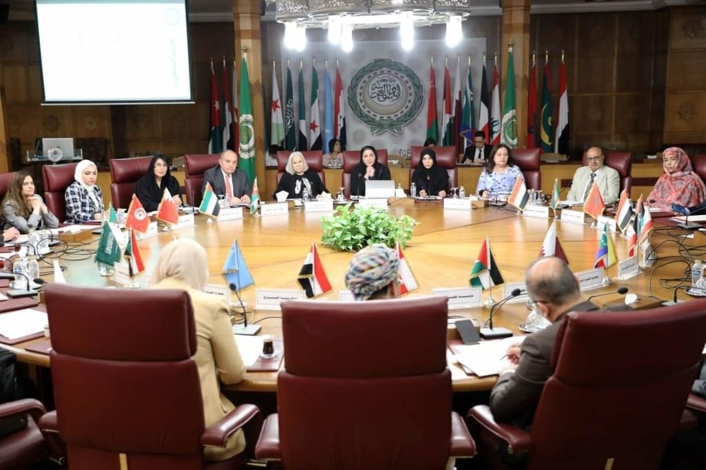 بمتابعة الشيخة فاطمة بنت مبارك.. الإمارات تستعرض خطة إنطلاقة "المرصد العربي لتنمية المرأة اقتصاديا" في جامعة الدول العربية 1 الإمارات