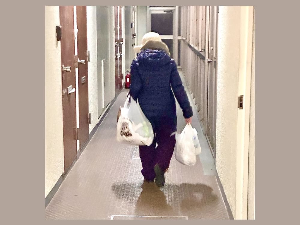 مسح حكومي : 39.3% من سكان اليابان يشعرون بالوحدة 1 مسح حكومي : 39.3% من سكان اليابان يشعرون بالوحدة