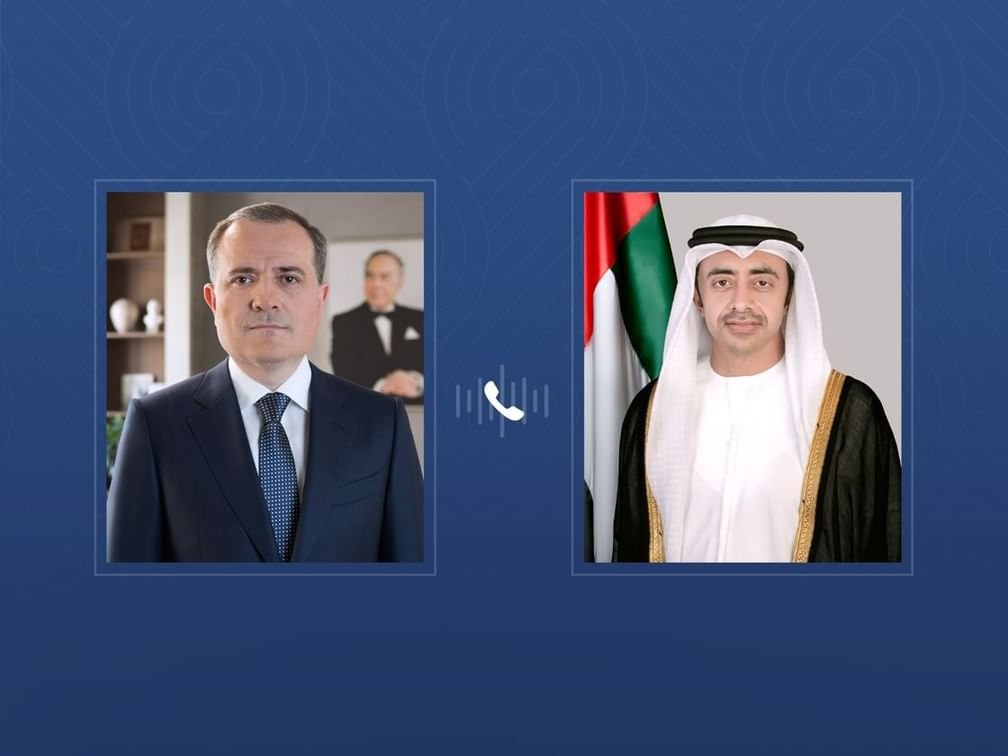 عبدالله بن زايد ووزير خارجية أذربيجان يبحثان هاتفيا تعزيز العلاقات الثنائية