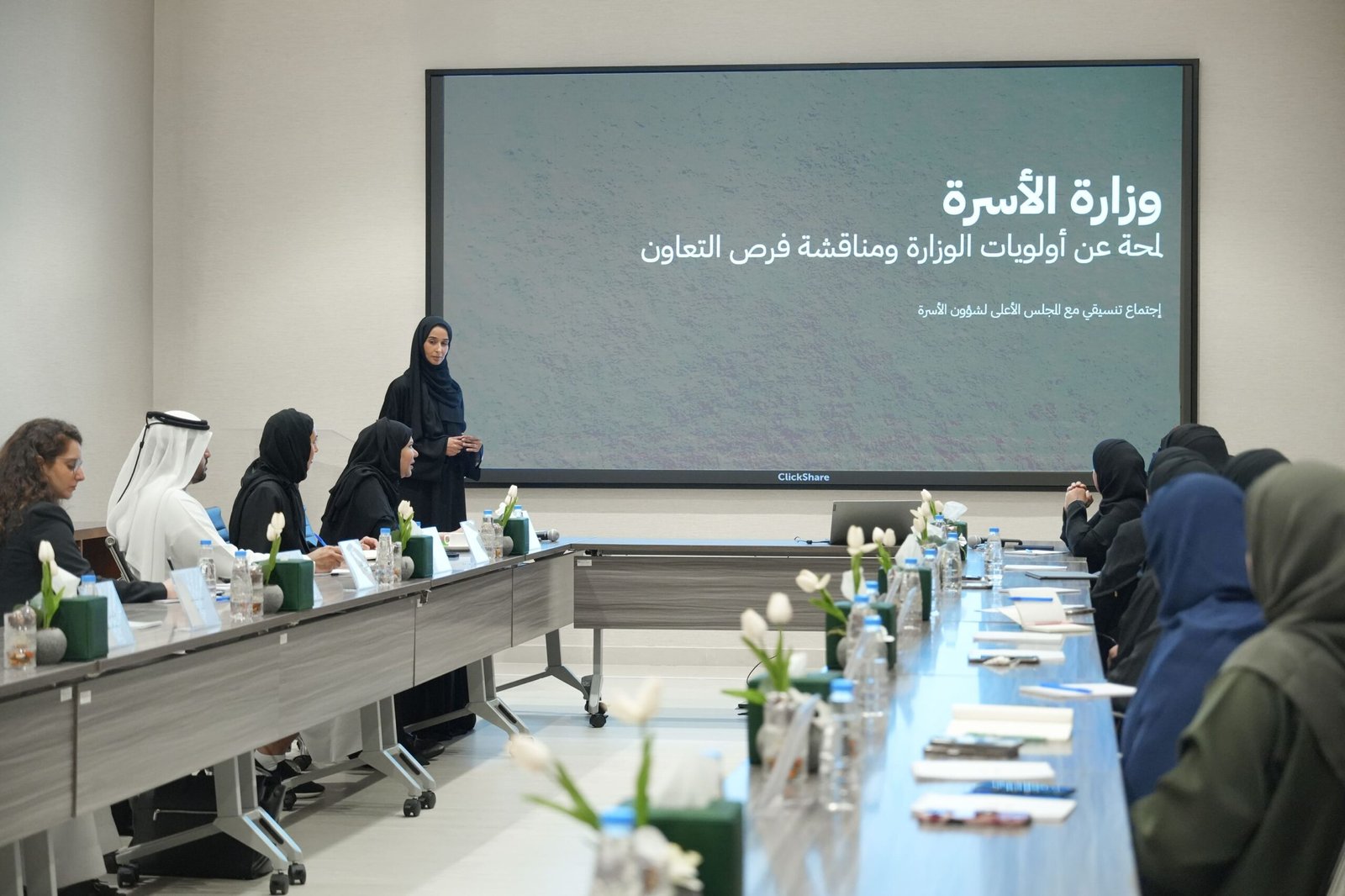 وزيرة الأسرة تبحث دعم العمل الاجتماعي مع "الأعلى لشؤون الأسرة" بالشارقة