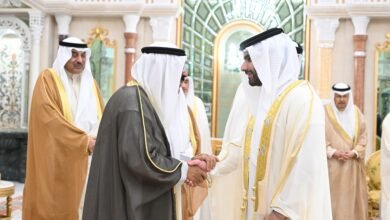 أمير الكويت يستقبل منصور بن محمد ويؤكد عمق الروابط الأخوية بين البلدين والشعبين الشقيقين