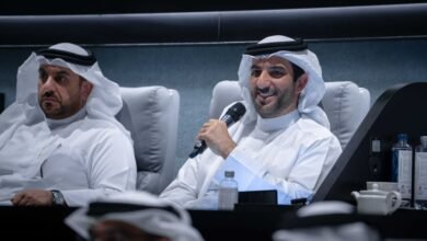 سلطان بن أحمد القاسمي يشهد جلسة العصف الذهني لجائزة التميز المؤسسي "تميُّز"