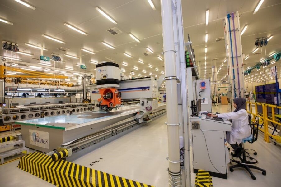 "ستراتا" تصمم و تُصنع أجزاء رادار لـ "تاليس الإمارات للتكنولوجيا" 1 "ستراتا" تصمم و تُصنع أجزاء رادار لـ "تاليس الإمارات للتكنولوجيا"