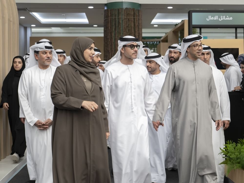 منصور بن زايد وهزاع بن زايد يشهدان انطلاق النسخة الأولى من المؤتمر والمعرض الزراعي الإماراتي في العين
