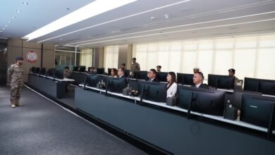 وفد الداخلية الصربي يزور "المدينة الآمنة" في شرطة أبوظبي