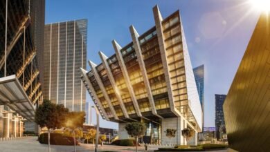 "سلطة أبوظبي العالمي" تفرض غرامات مالية على 23 جهة مخالفة