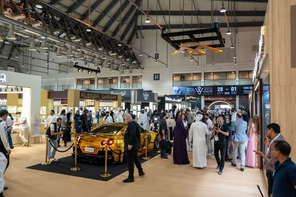 معرض الشرق الأوسط للساعات والمجوهرات يطرح أندر التصاميم العالمية