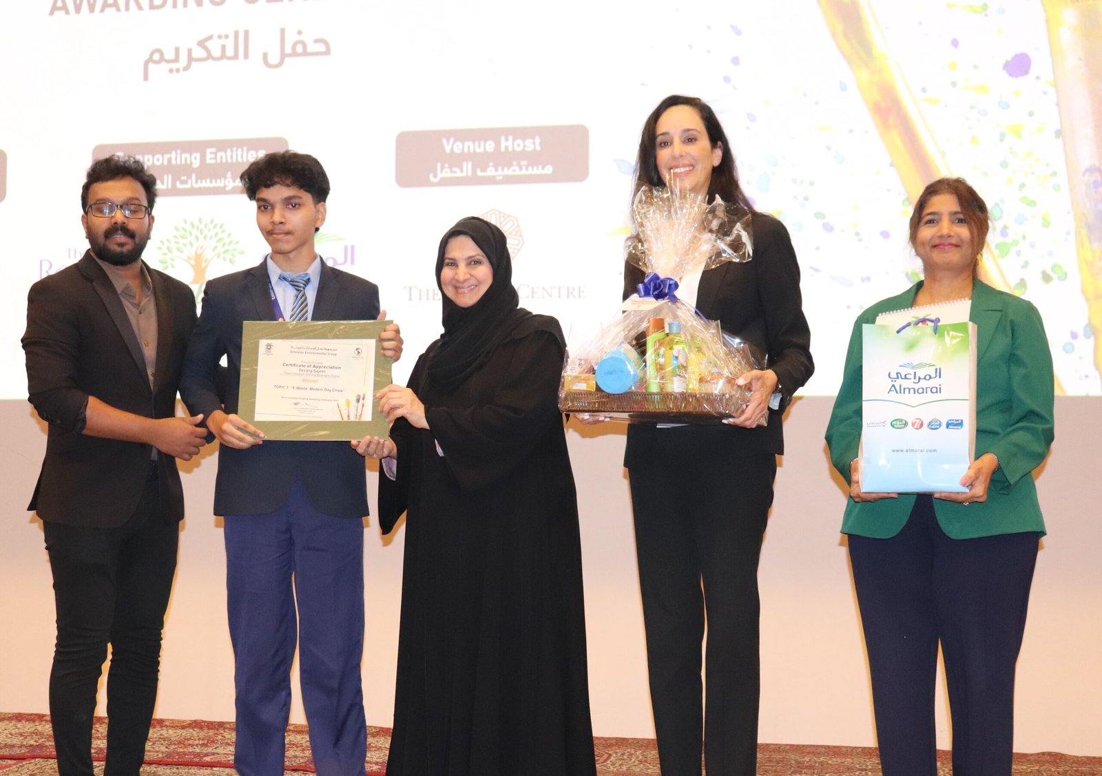 " الإمارات للبيئة" تكرم الفائزين بمسابقتي "الرسم البيئي" و "الفن من النفايات "